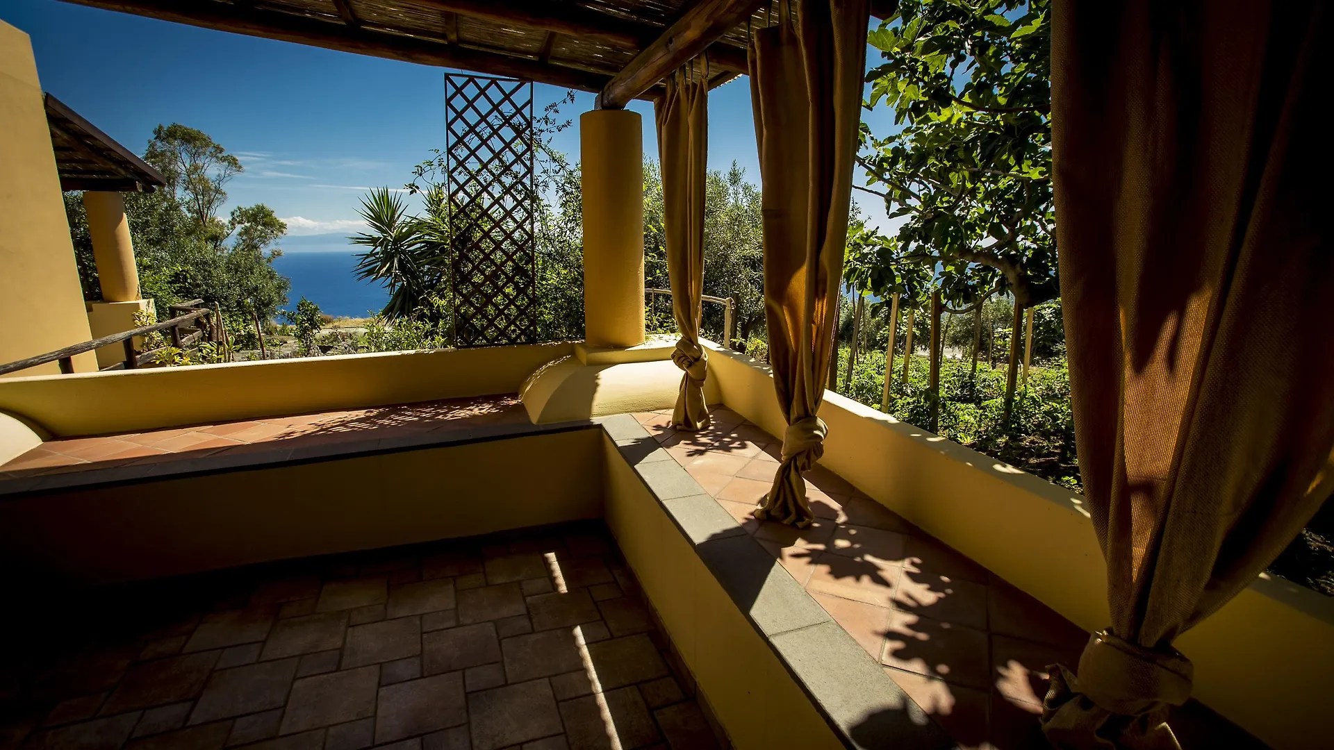 Resort Al Belvedere Salina Leni Italien