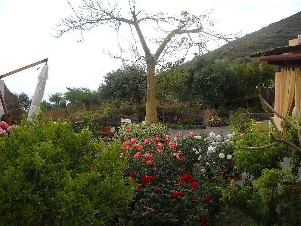 Resort Al Belvedere Salina Leni Aparthotel