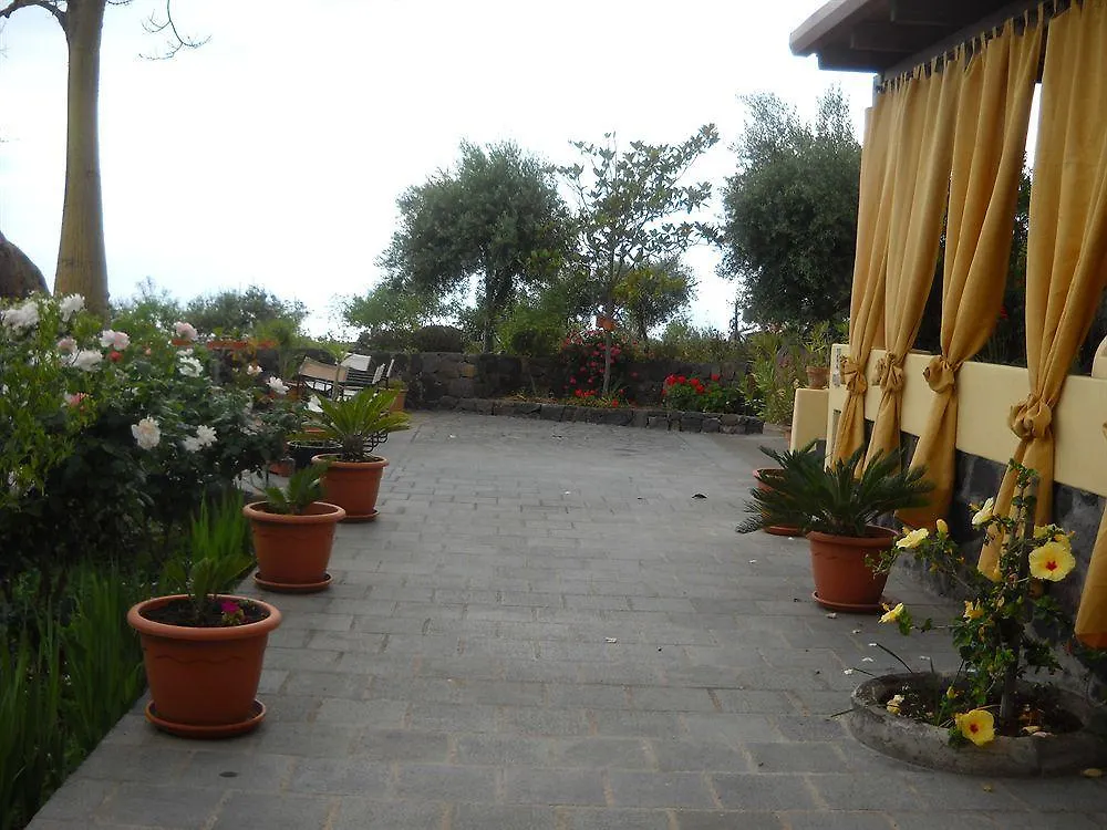 **** Aparthotel Resort Al Belvedere Salina Leni Italien