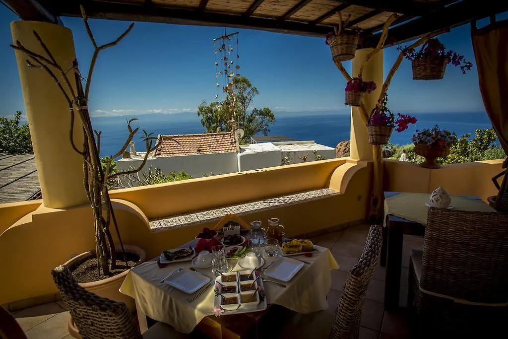 Resort Al Belvedere Salina Leni