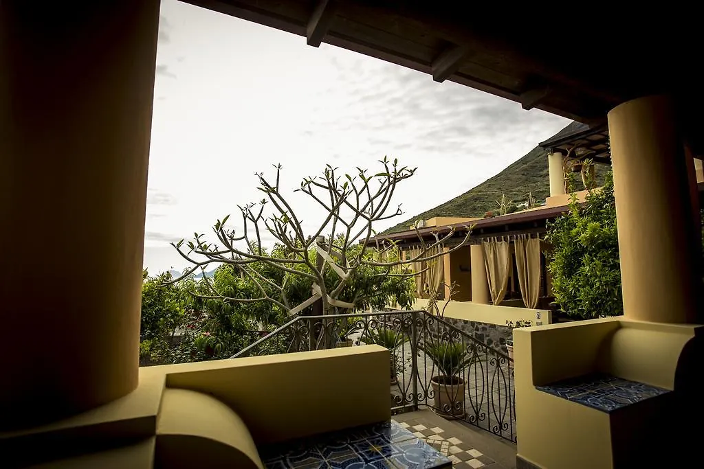 Resort Al Belvedere Salina Leni Aparthotel