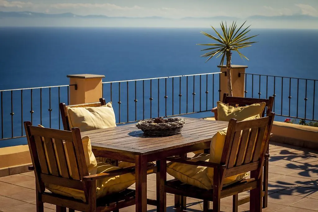 Resort Al Belvedere Salina 레니 4*,